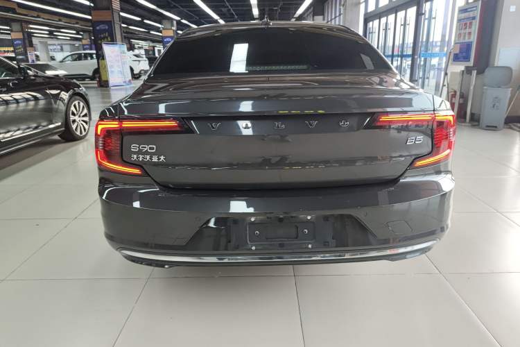 Used Volvo S90 2021 B5 Zhiyuan Luxury Edition
