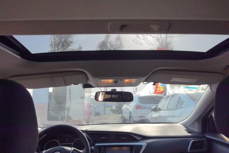 Used Nissan Lannia 2016 1.6L CVT Smart Cool Edition
