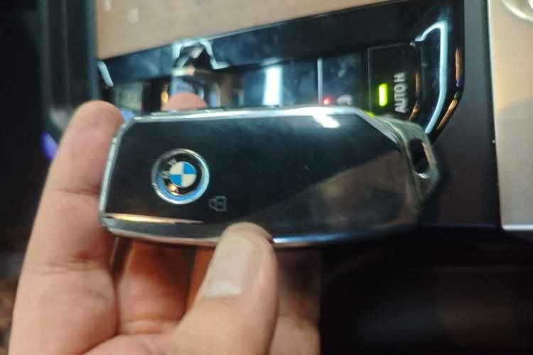 Used BMW iX 2022 xDrive40
