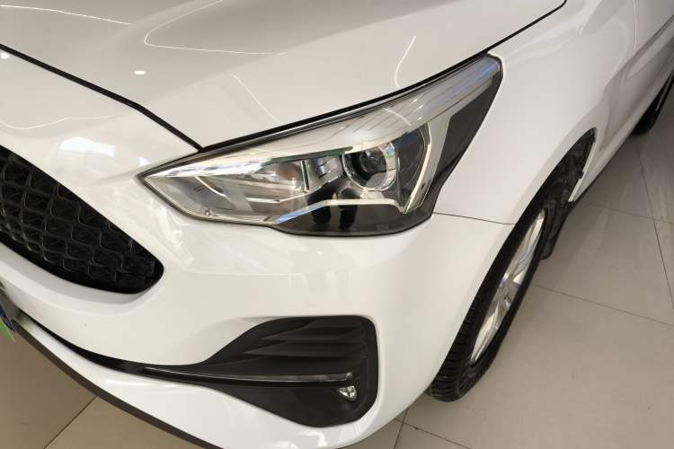 Used Haval M6 2019 1.5T DCT Two-Wheel Drive Elite Version China VI Standard
