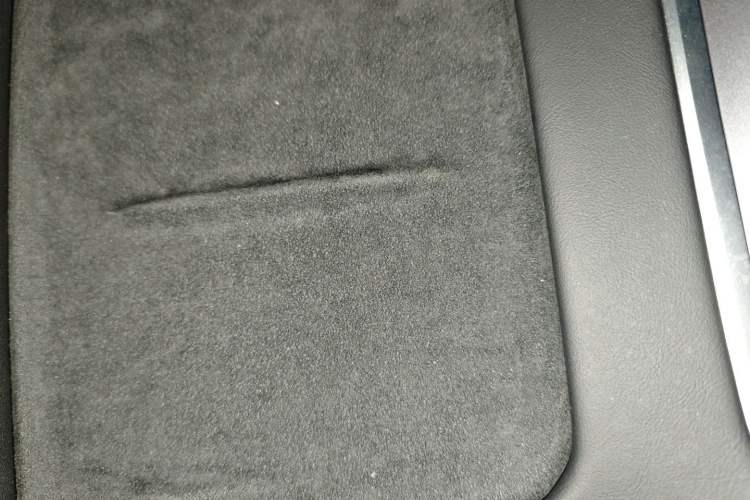 Used Tesla Model Y 2023 Long-Range All-Wheel-Drive Version
