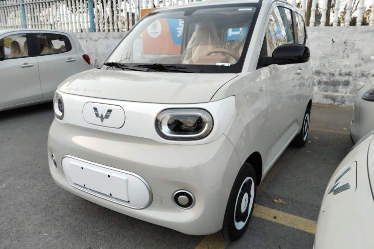 Used Wuling Hongguang MINIEV 2024 3rd Generation 215km Youth Edition