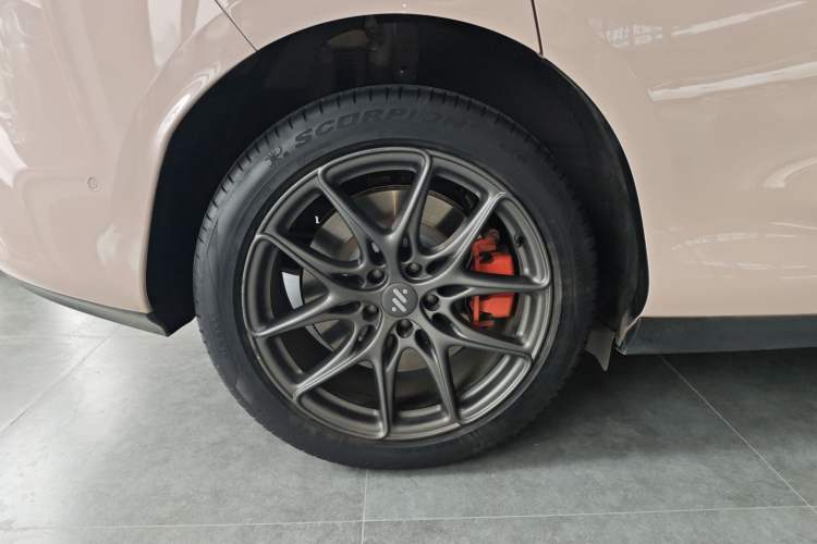 Used IM LS6 2023 Max Standard Edition