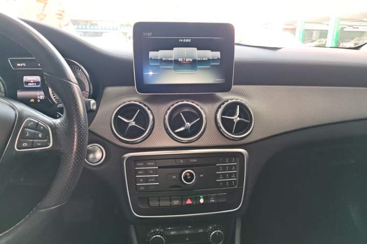 Used Mercedes-Benz GLA 2016 GLA 200 Fashion Model