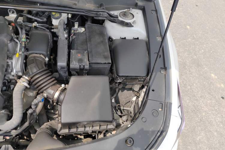 Used Changan UNI-V 2022 1.5T Prestige Version
