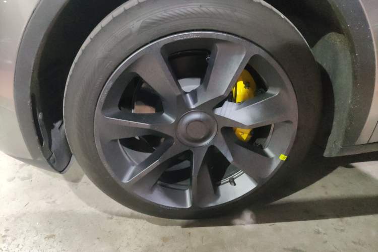 Used Tesla Model Y 2024 Rear-Wheel-Drive Version
