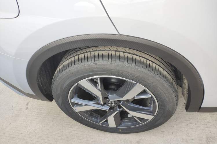 Used Venucia V DD-i 2025 Orca 150km Joyful Journey Edition
