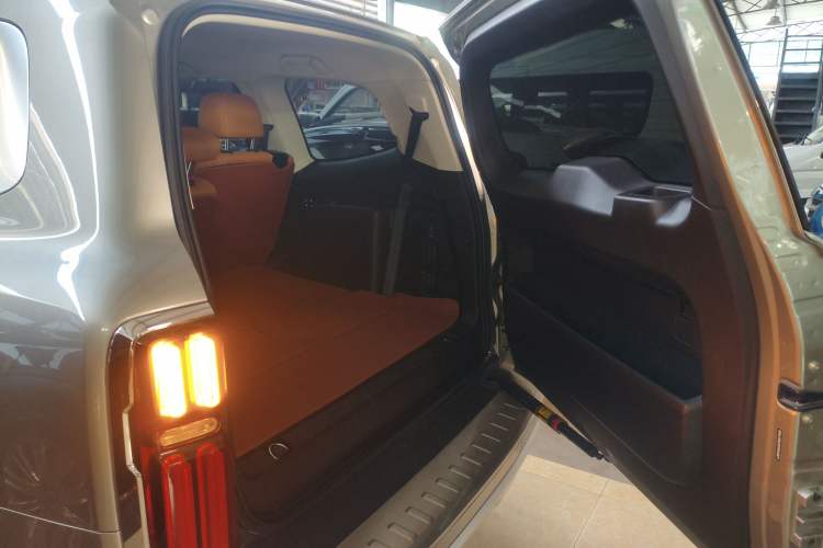 Used Tank 500 2023 3.0T Sport Edition Realm-Design 7-Seater
