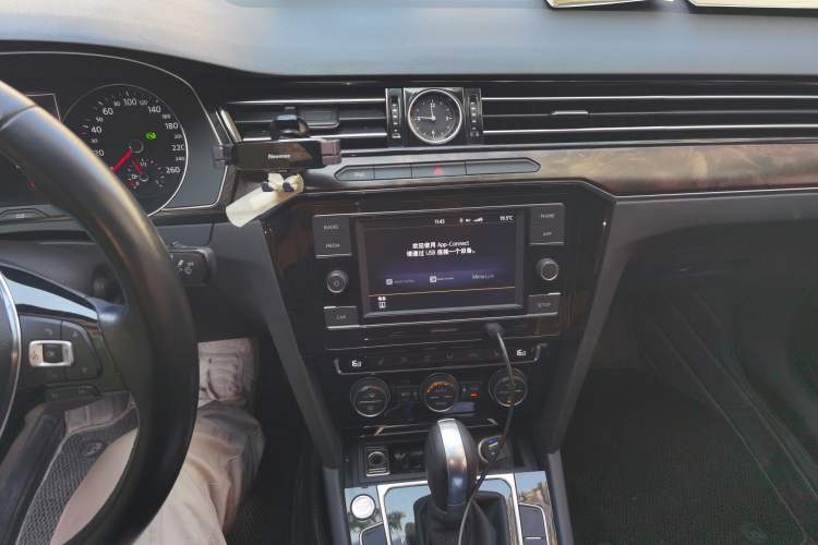 Used Volkswagen Magotan 2018 Facelift 330TSI DSG Luxury Model
