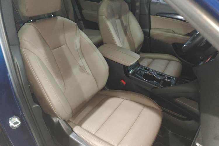 Used Buick Envision 2023 Encore Plus 652T Five-Seat Luxury Model
