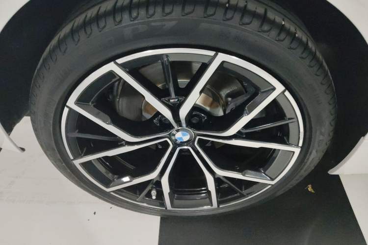 Used BMW 5 Series 2022 Restyled 530Li Luxury Edition M Sport Package
