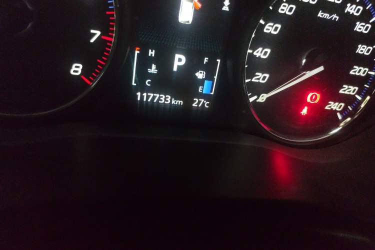 Used Mitsubishi Outlander 2018 2.4L 4x4 Luxury Edition 7-Seater