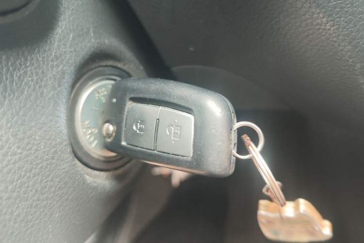 Used Nissan Tiida 2021 1.6L CVT Cool Edition
