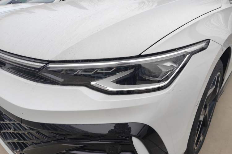 Used Volkswagen Golf 2025 300TSI R-Line