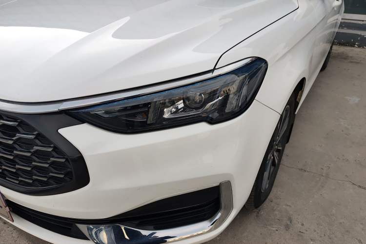 Used Ford Escort 2021 1.5L Automatic Diamond Edition
