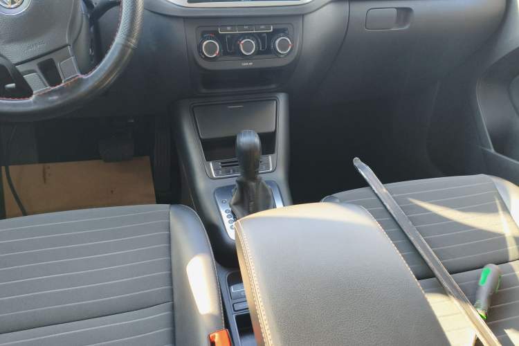 Used Volkswagen Tiguan 2016 280TSI Automatic Two-Wheel-Drive Silk Road Style Edition
