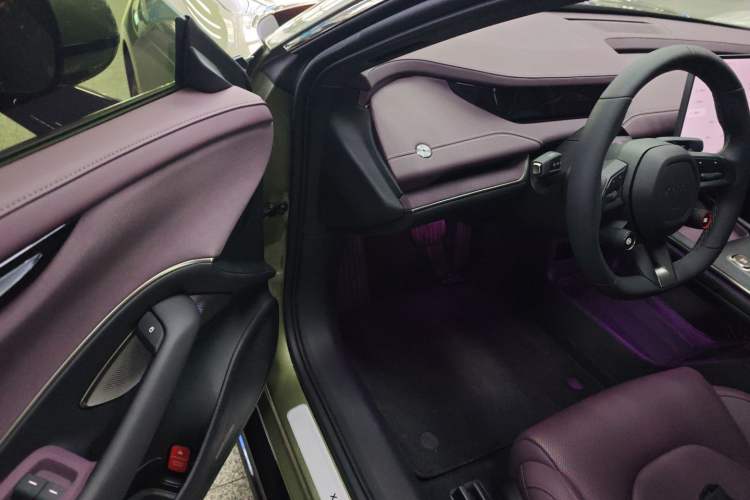 Used  SU7 2024 Rear-Drive Long-Range Intelligent Driving Version
