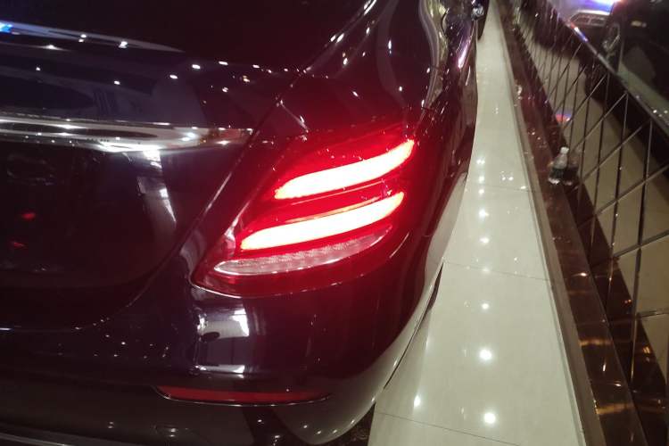 Used Mercedes-Benz E-Class 2016 E 300 L Stylish Model
