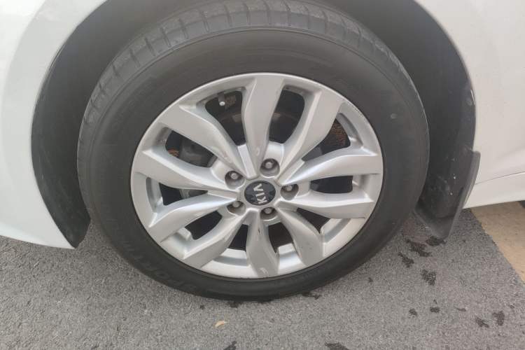 Used Kia K5 2015 2.0L Automatic GLS