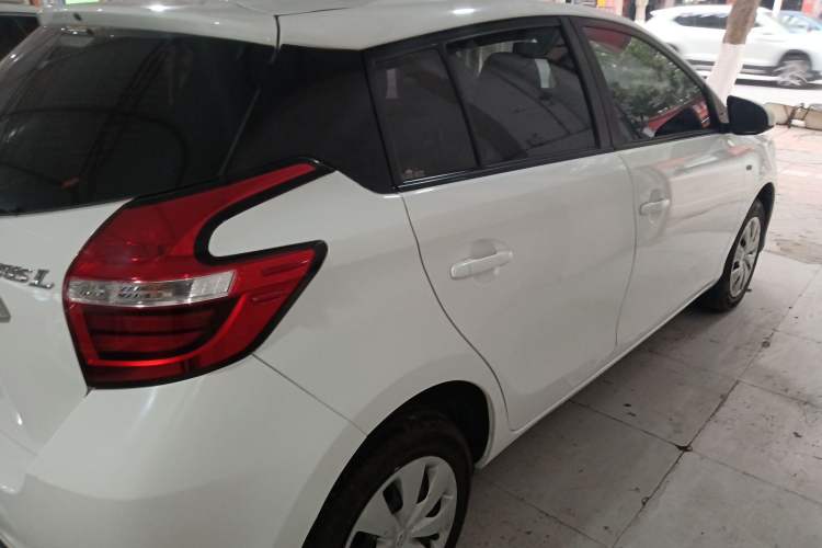 Used Toyota YARiS L 2016 Revised 1.5E CVT Charming Edition
