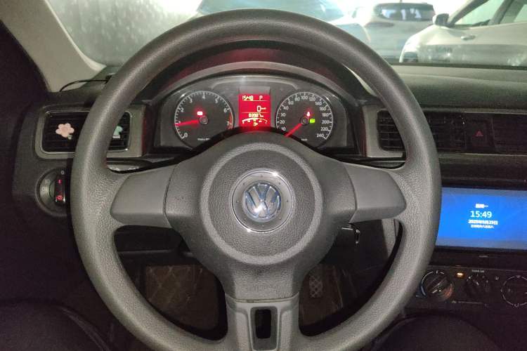 Used Volkswagen Santana 2015 1.6L Automatic Comfort Edition
