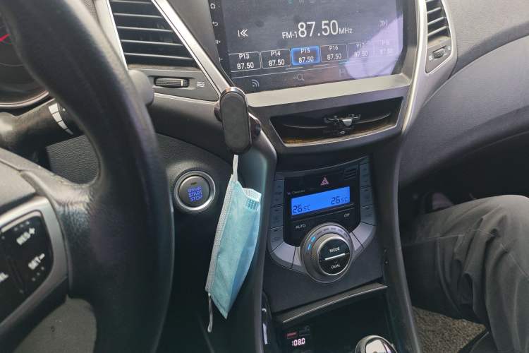 Used Hyundai Elantra 2015 1.6L Automatic Luxury Model