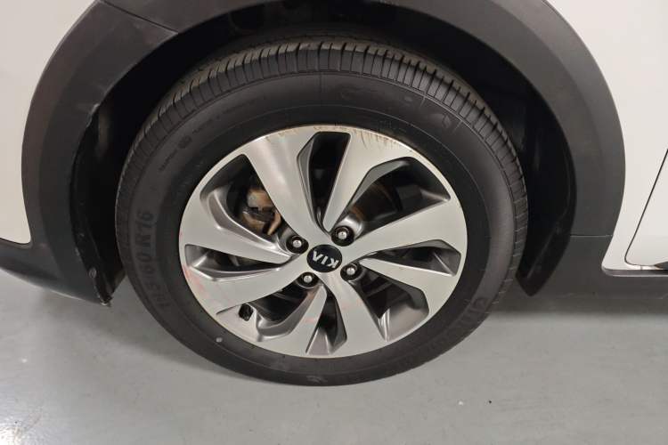 Used Kia KX Cross 2017 1.4L AT GLS