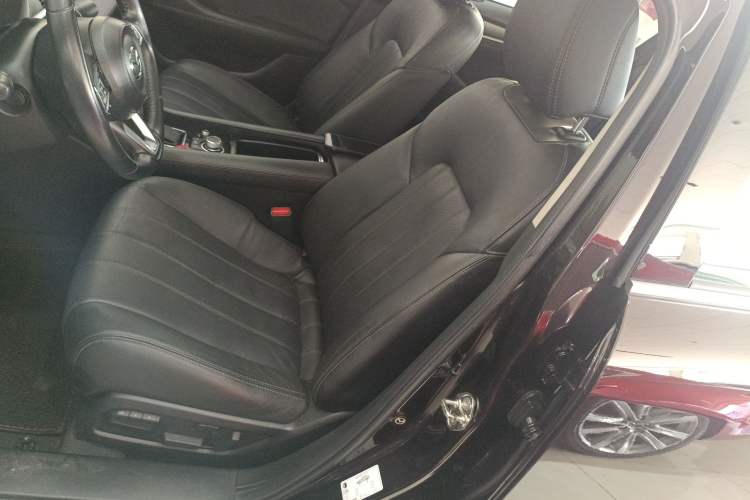 Used Mazda Atenza 2020 2.0L Blue Sky Luxury Edition
