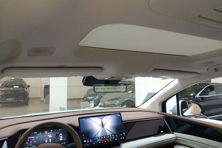 Used BYD Xia 2025 DM-i 1.5T 180km Excellence Model
