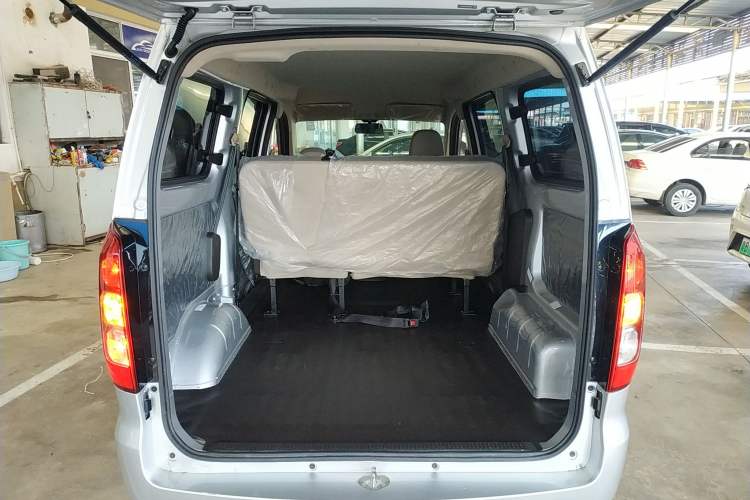 Used Wuling Hongguang V 2022 1.5L Jingqu Edition Electric-Assist LAR
