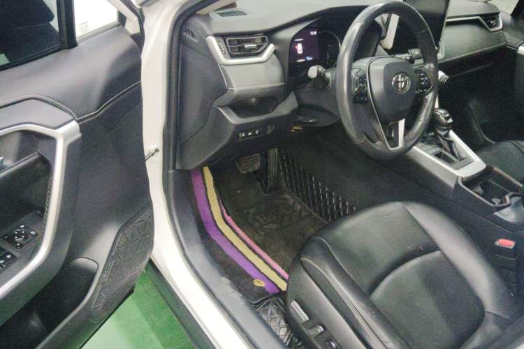 Used Toyota RAV4 2021 2.0L CVT 4x4 Style PLUS Edition