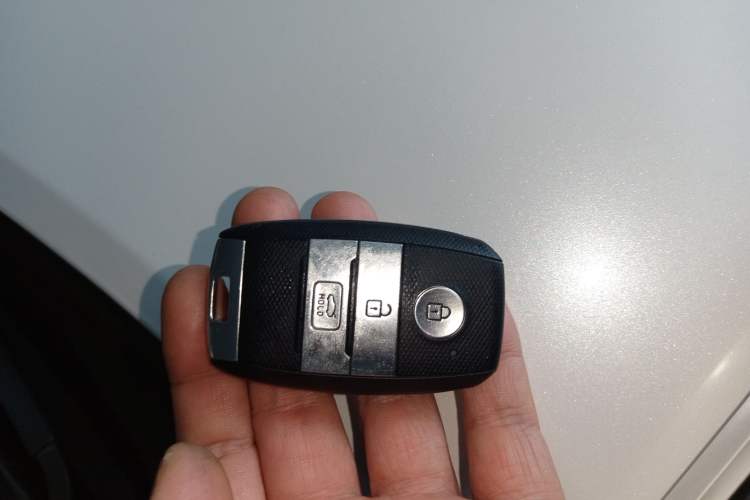 Used Kia K5 2014 2.0L Automatic LUXURY
