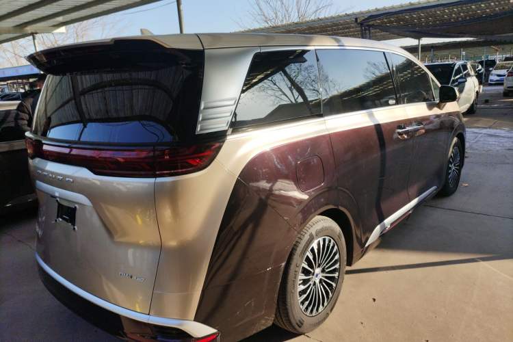 Used Denza D9 2024 DM-i 980 Four-Wheel Drive Prestige Model