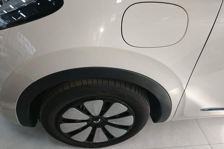 Used Wuling Bingo 2023 333 km Lingxi Connected+ Version
