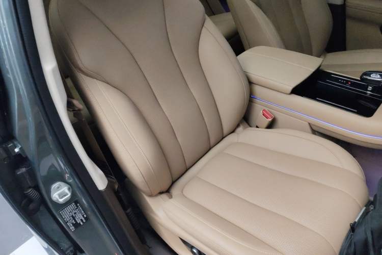 Used Hima AITO M7 2024 1.5T Intelligent Drive 4WD Ultra Version 5 Seats