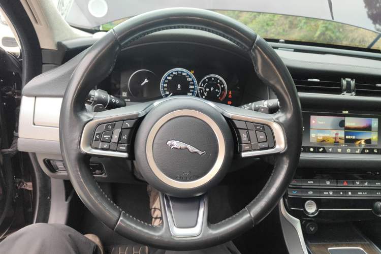 Used Jaguar XFL 2018 XFL 2.0T 250 PS Luxury Edition
