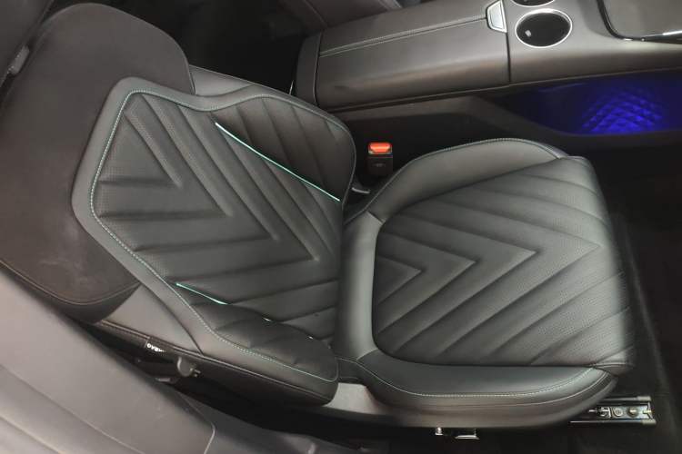 Used  SL03 2023 200Max Range-Extended Version