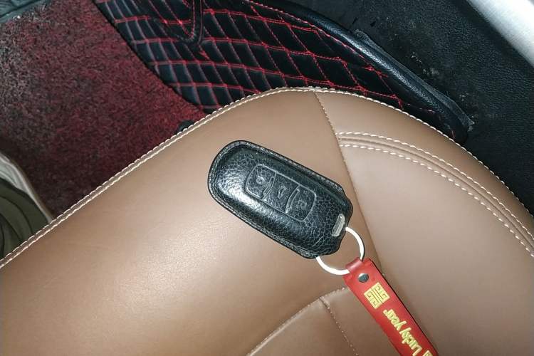 Used Geely Auto Emgrand X7 Sport 2016 1.8TD Automatic ZhiZun Version
