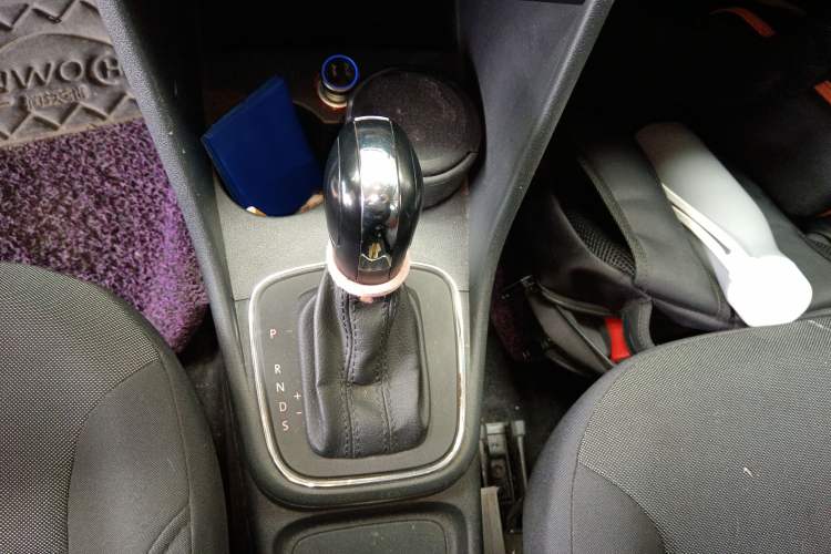 Used Volkswagen Polo 2014 1.6L Automatic Comfort Edition
