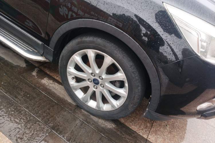 Used Ford Kuga 2013 1.6L GTDi Two-Wheel-Drive Trend Model
