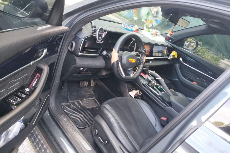 Used Geely Auto Monjaro L 2022 1.5T Leishen Hi·F Plug-in Hybrid Super Xun
