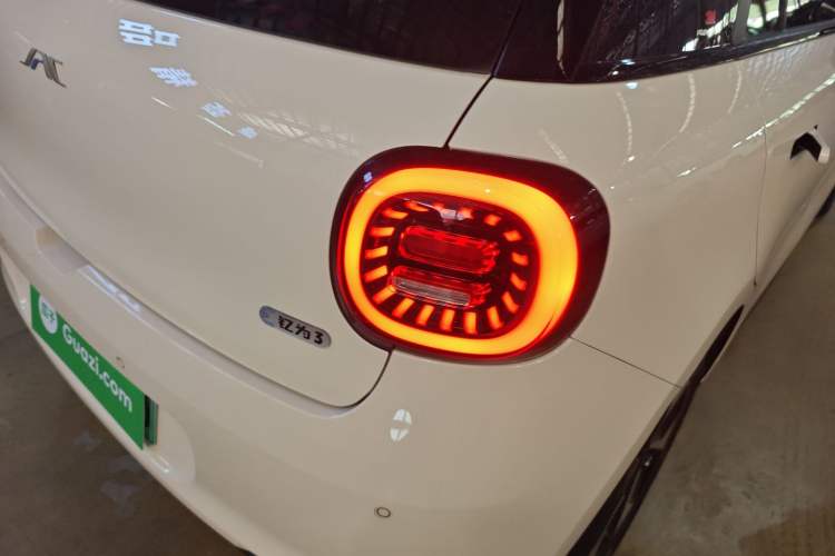 Used  3 2023 505km Air