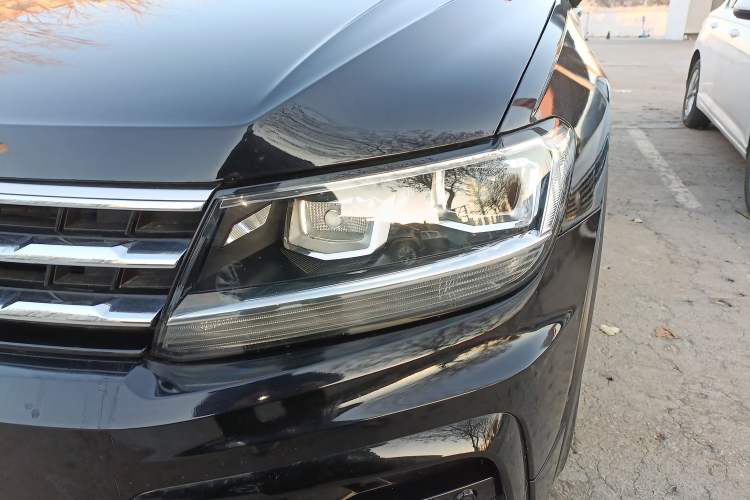 Used Volkswagen Tiguan L 2021 330TSI Automatic Two-Wheel Drive R-Line Enhanced Edition
