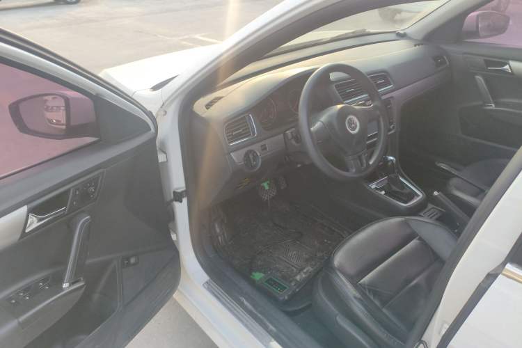 Used Volkswagen Lavida 2013 Restyled Classic 1.6L Automatic Comfort Edition
