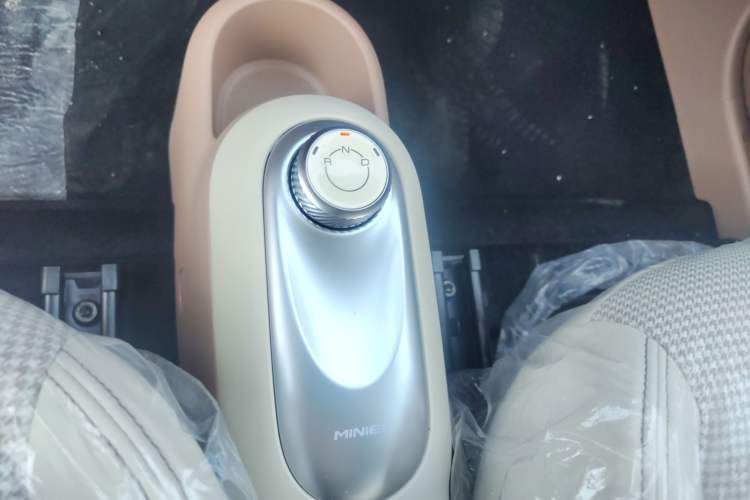 Used Wuling Hongguang MINIEV 2025 Four-Door Version Advanced Edition
