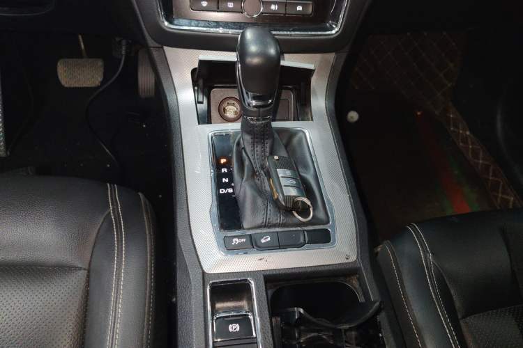 Used Roewe RX5 2020 20T Automatic 4G Connected Million Edition