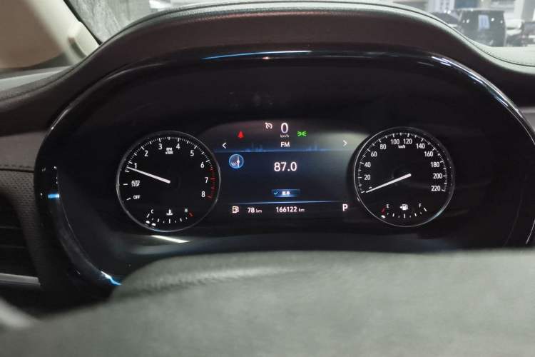 Used Buick GL8 2021 Land Cruiser Executive Class 652T Luxury Model
