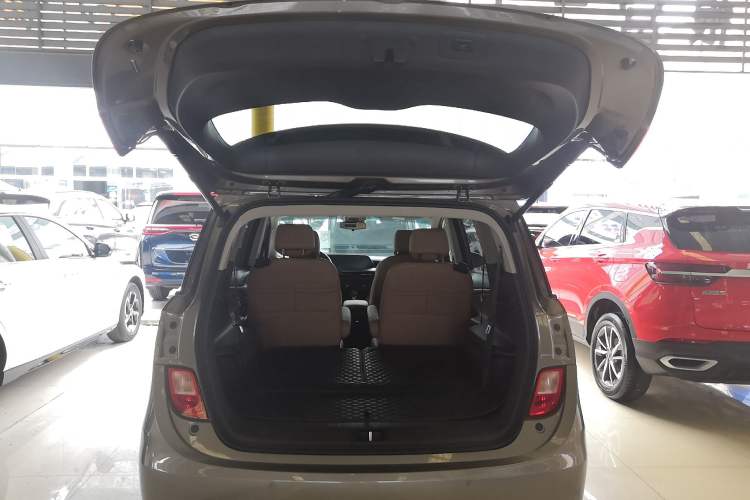 Used Buick GL6 2021 323T Mild Hybrid Connect Prestige Model
