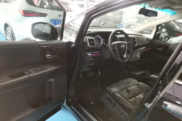 Used Honda Odyssey 2018 2.4L Luxury Edition