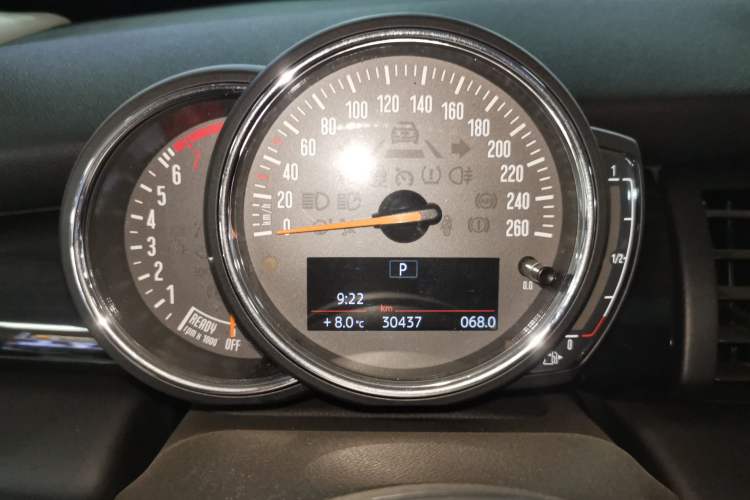 Used  MINI 2019 1.5T COOPER Classic Edition Five-Door Version
